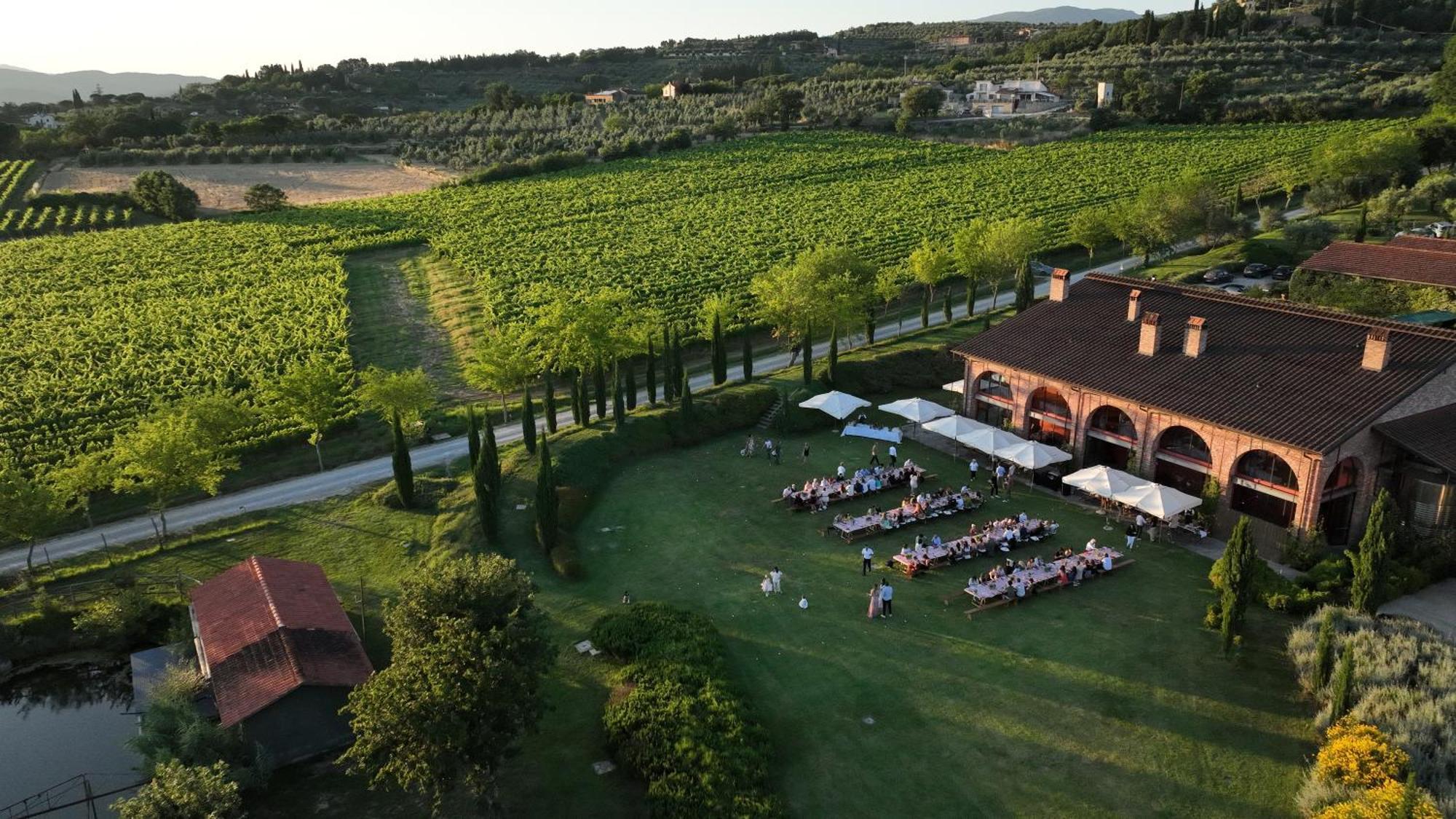 IL PALAZZO AGRITURISMO WINERY AREZZO Italia da 174 HOTELMIX